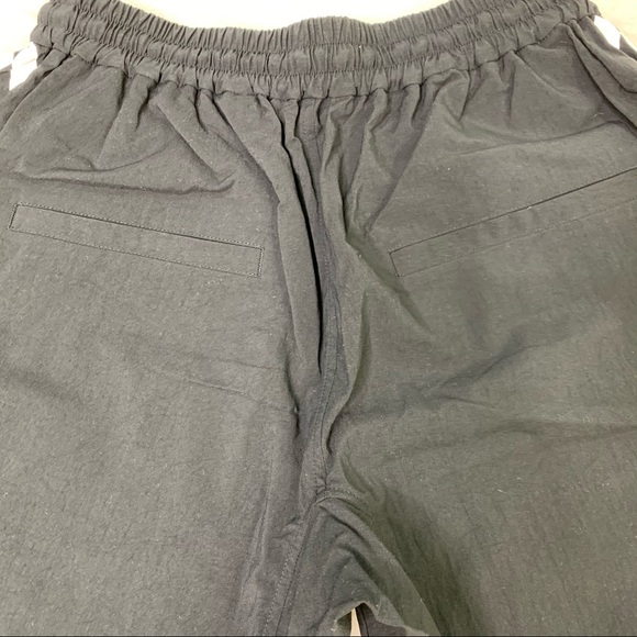 Koral Men’s Black Athletic Shorts Side Stripes - Picture 4 of 6